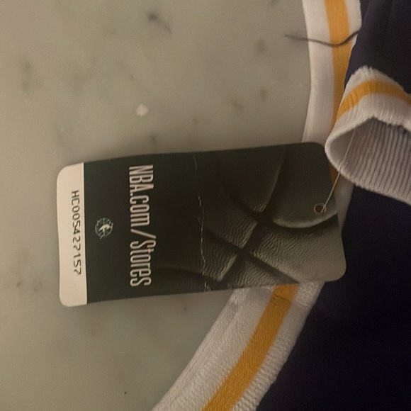 COPY - NWT Mitchell & Ness #8 Kobe Bryant Jersey - Picture 3 of 5